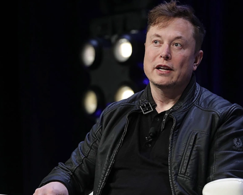 Tesla prepares to lay off more than 14,000 people.... Sends letter to employees