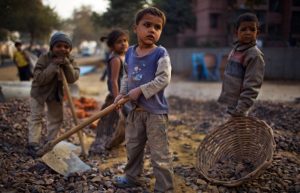Dünya COVID-19 krizi nedeniyle çocuk işçiliğine sürüklenebilir 1