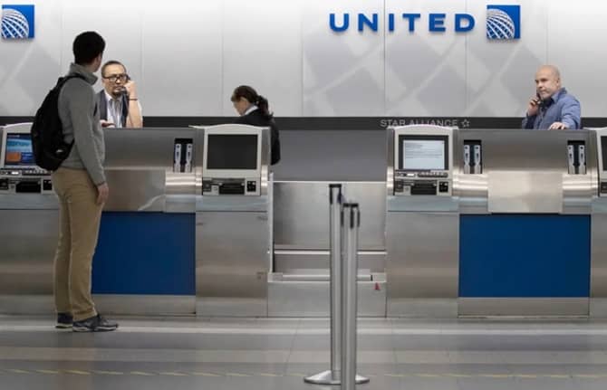 36,000 employees of United Airlines are at risk