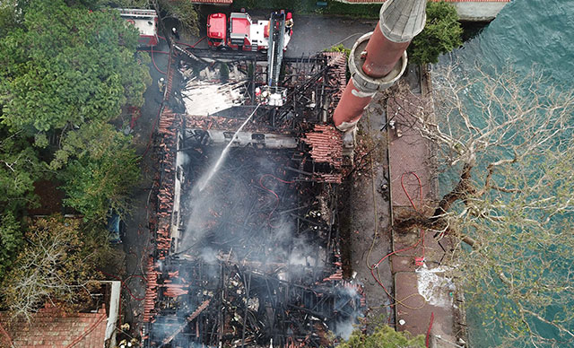 Vaniköy Camii yangınında itfaiye raporu yayınlandı 1