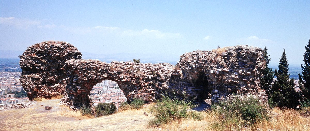 Bizans dönemi surlarının kalıntıları