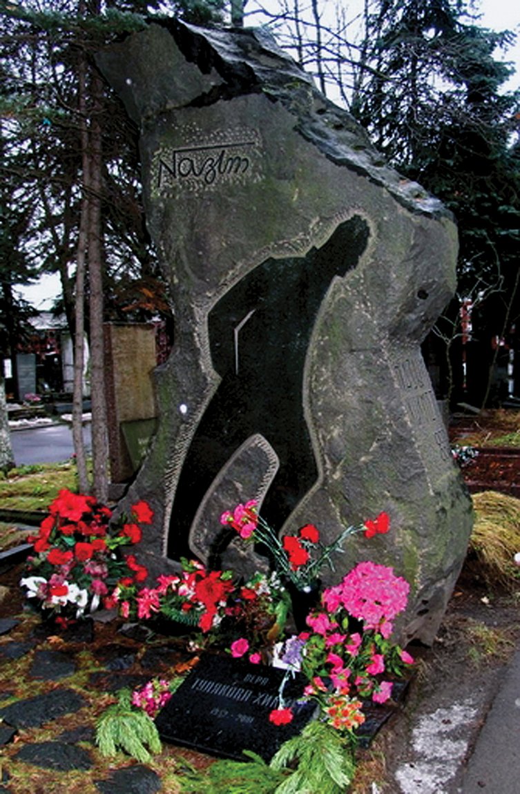 Nazım Hikmet’in Moskova’daki mezarı
