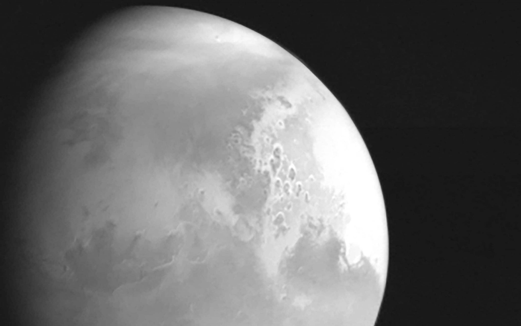 Çin uzay aracı ilk kez Mars görüntülerini gönderdi