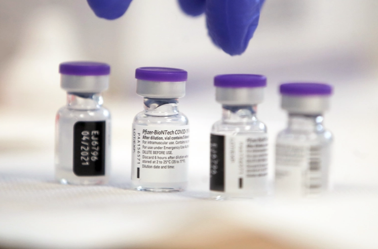 Güney Afrika varyantı Pfizer aşısını "aşabilir"