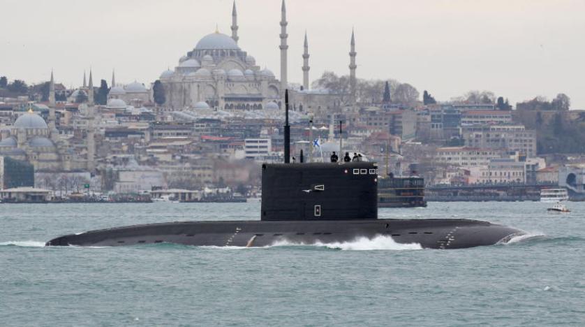 Ukraine demands Turkey close Straits to Russia