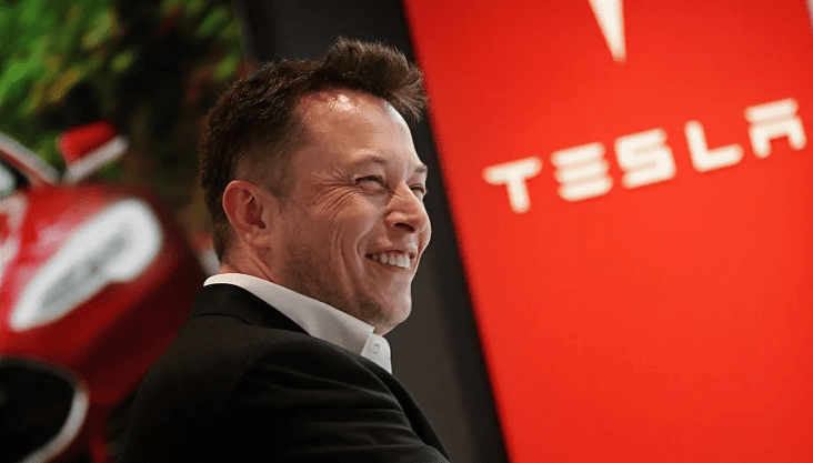 Elon Musk threatens to fire Tesla employees