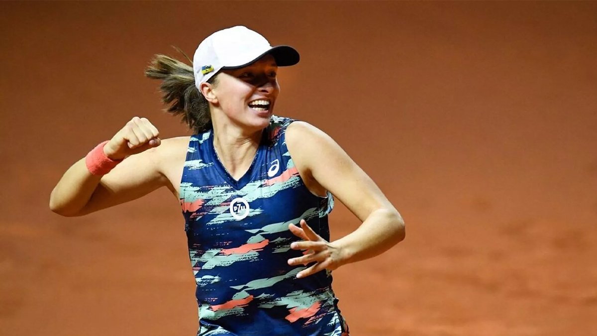 Poland's Iga Swiatek wins French Open women's tennis final