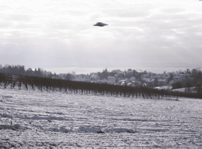 The Roswell Crash: What's the Truth Behind UFO Stories? 4