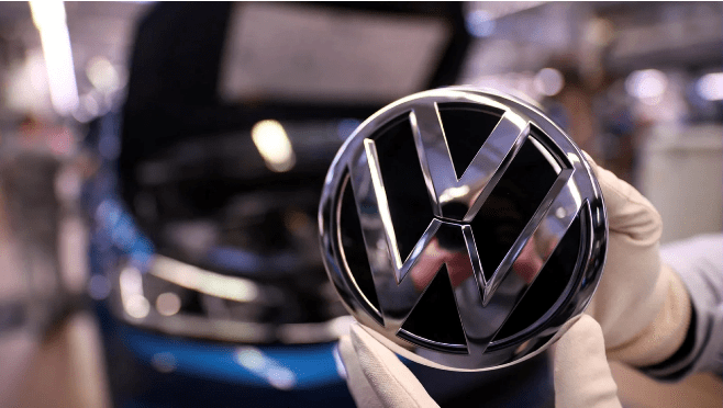 A giant investment from Volkswagen Electric car prices could fall!