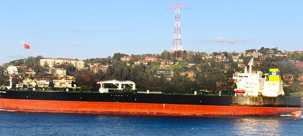 Greek ships transport Russian oil