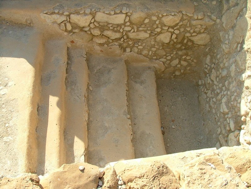 Who wrote the Dead Sea Scrolls? 2