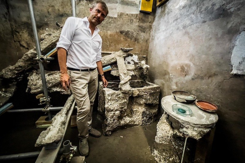 Understanding the Lives of the Lower and Middle Class in Pompeii 3