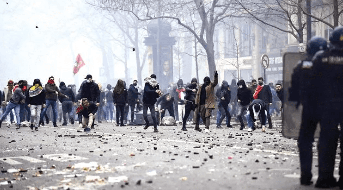 The streets of Paris were the scene of violence as PKK sympathizers demonstrated 18