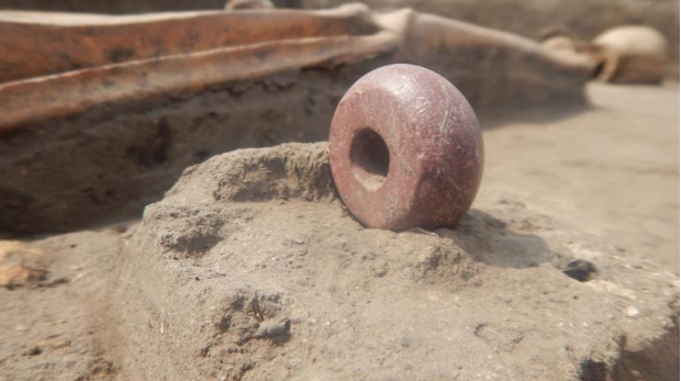 Skeletons with rings around their necks found in thousand-year-old tomb 2