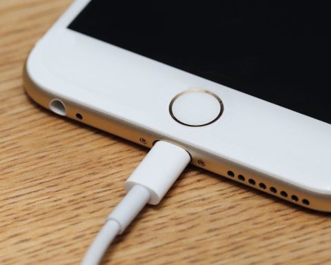Golden formulas to extend phone battery life: Apply these before plugging in the charger