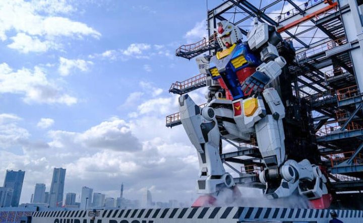 A Grand Farewell to a Life-Size Gundam Robot in Japan [Video]